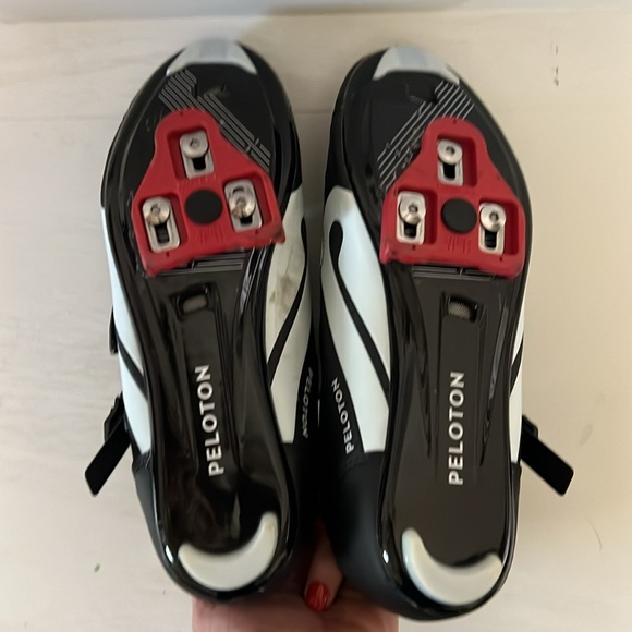 Barely Worn Peloton Cycling Shoe Size 41 (Men’s Size 8 / Women’s Size 10) - Picture 2 of 8